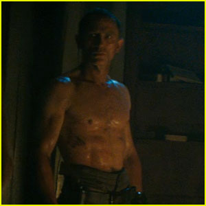 Daniel Craig Shirtless For Cowbabes Aliens Trailer Shy Magazine