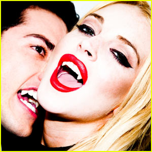 lindsay-lohan-vampire-michael-trevino