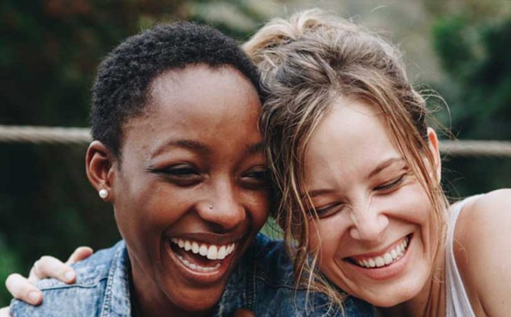 6 Signs Your Girlfriend Is Bisexual