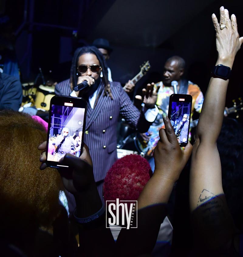 air lounge shy magazine 55