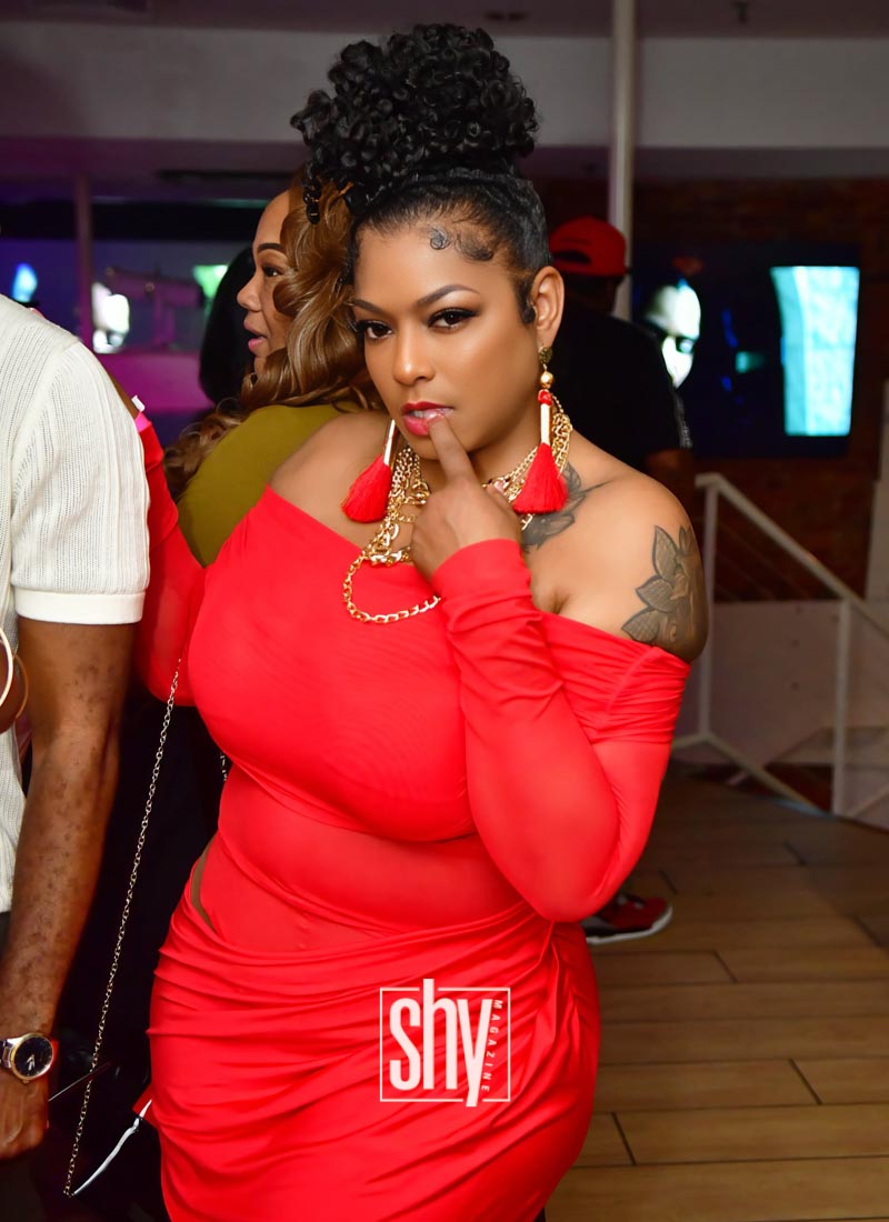 air lounge shy magazine 132
