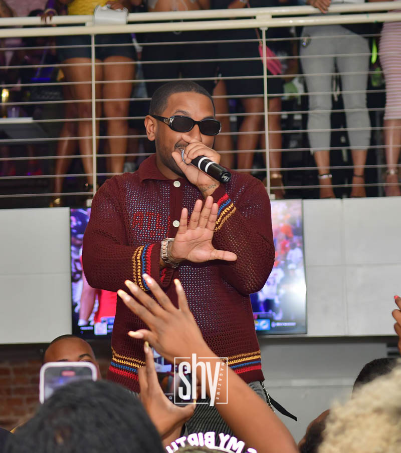 air lounge shy magazine 67