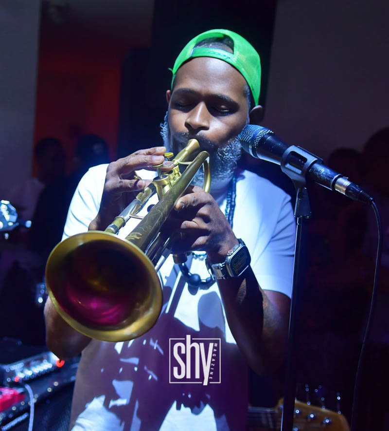 air lounge shymagazine 79