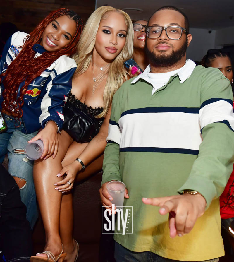 air lounge shy magazine 51