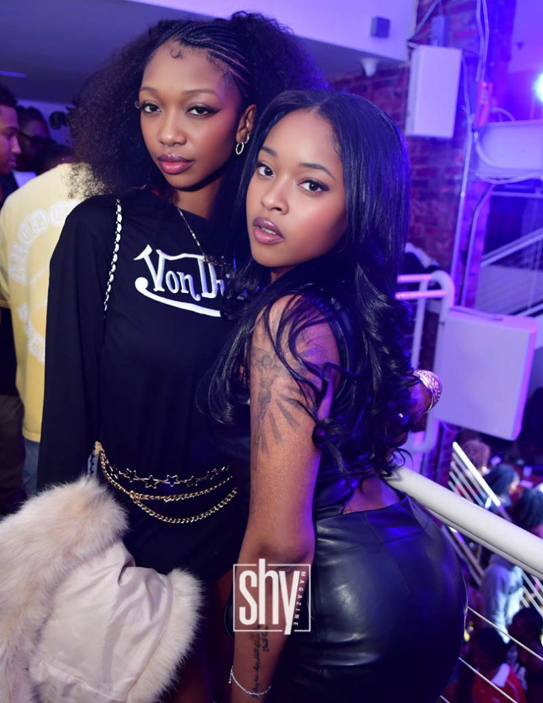 air lounge shy magazine 77