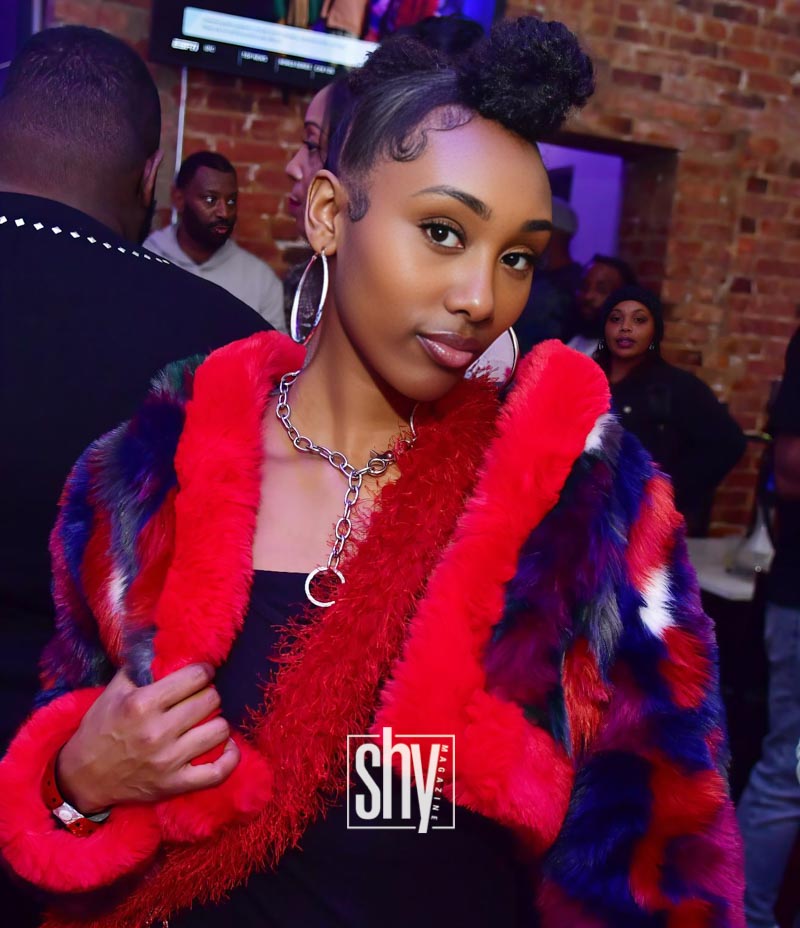 air lounge shy magazine 84