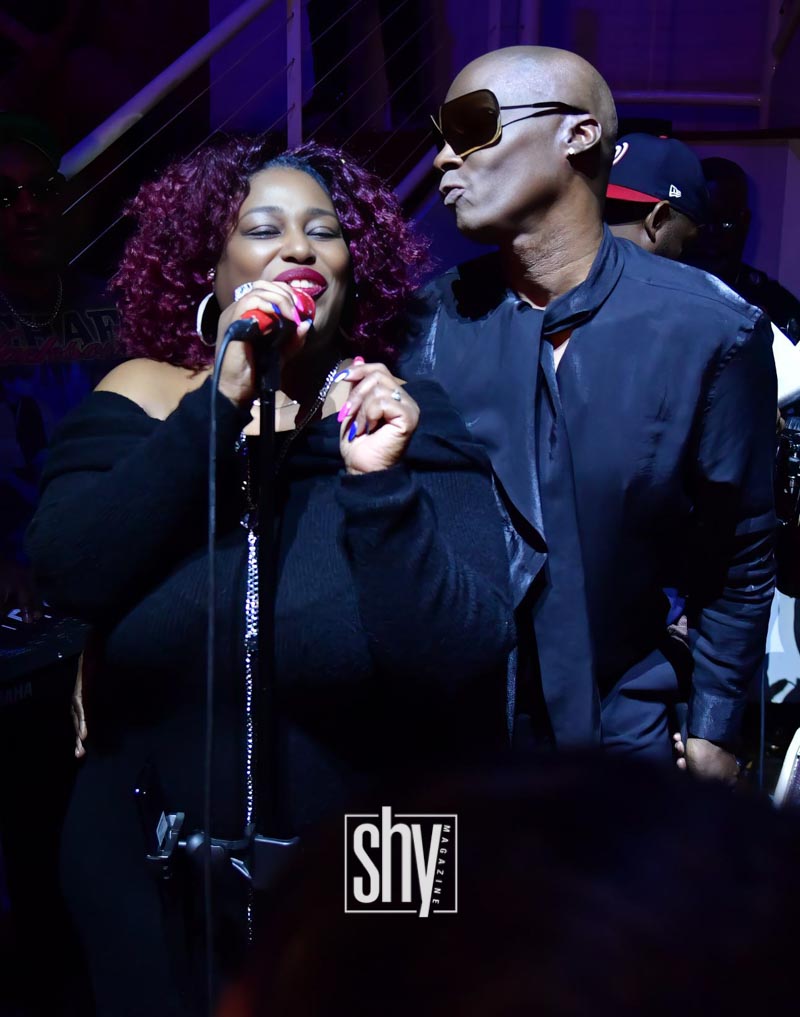 air lounge shy magazine 109