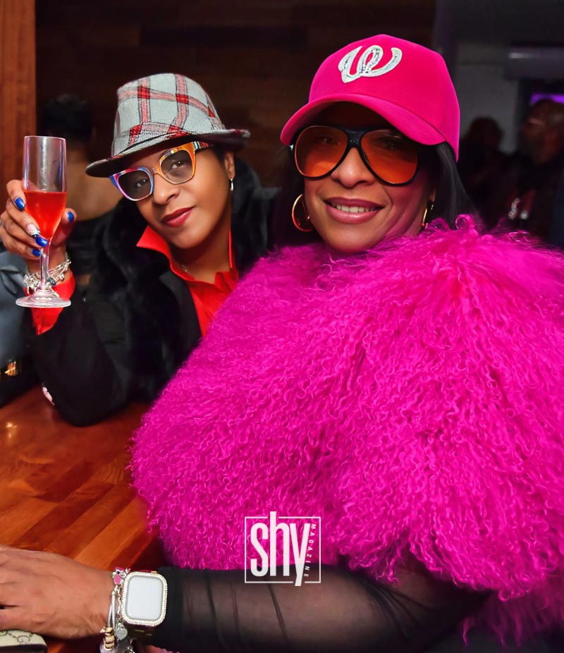 air lounge shy magazine 15