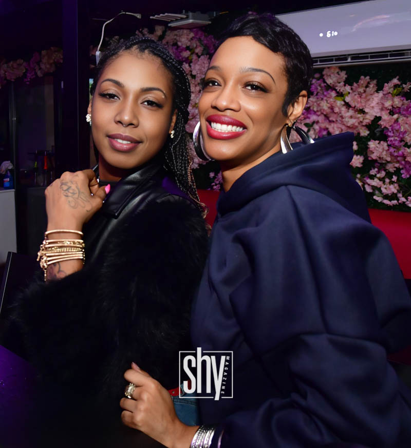 air lounge shy magazine 104