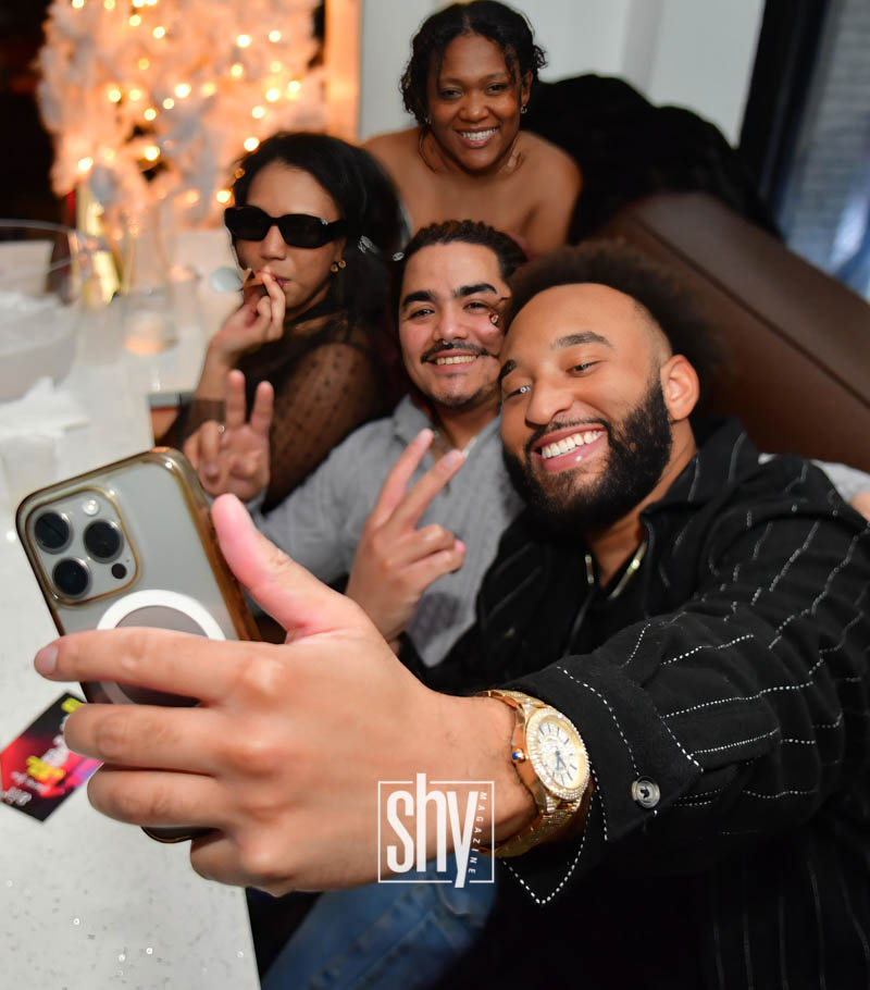 air lounge shy magazine 41