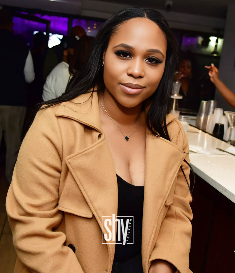 air lounge shy magazine 54