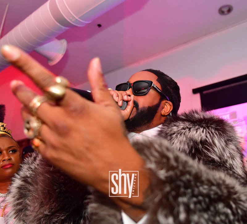 air lounge shy magazine 7