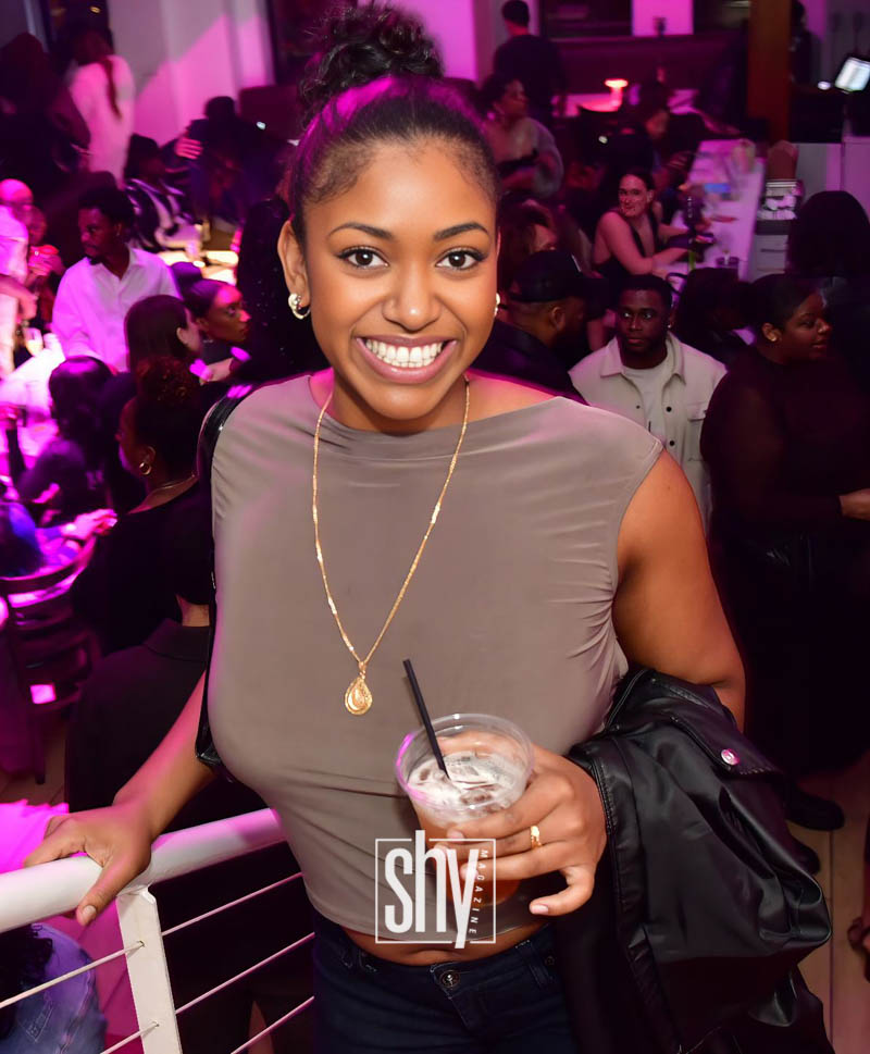 air lounge shy magazine 70