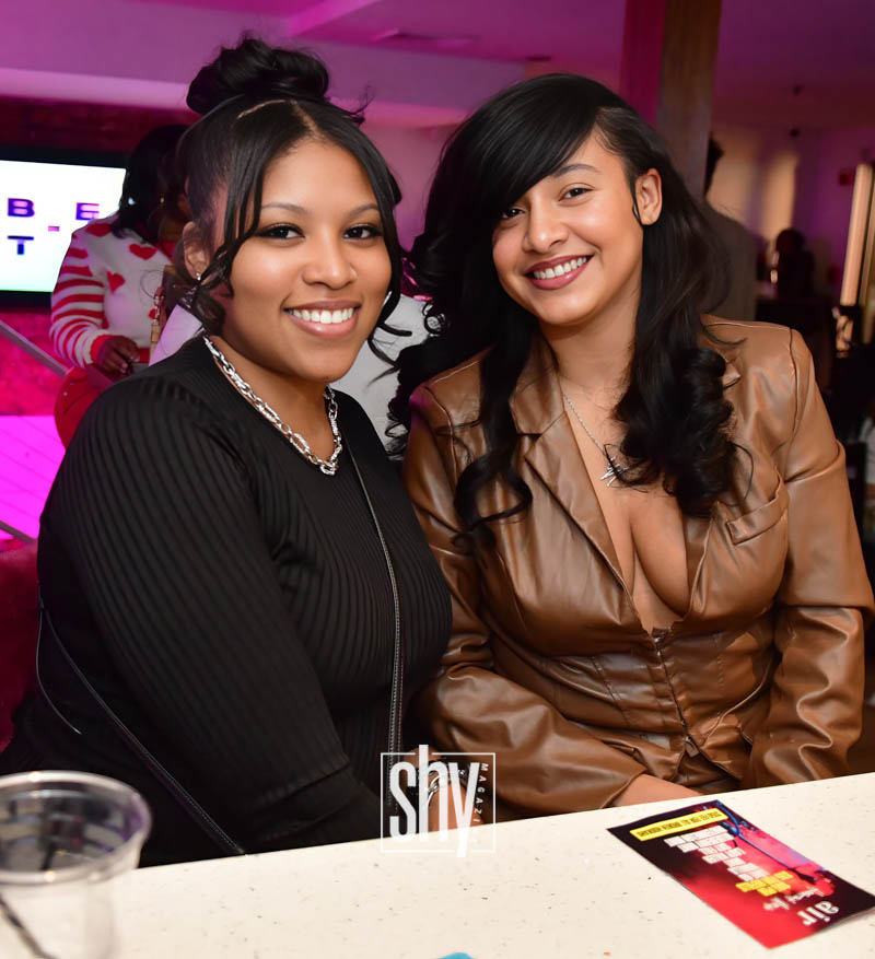 air lounge shy magazine 104