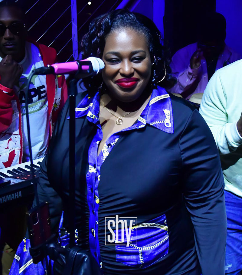 air lounge shy magazine 12