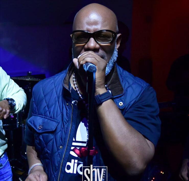 air lounge shy magazine 13