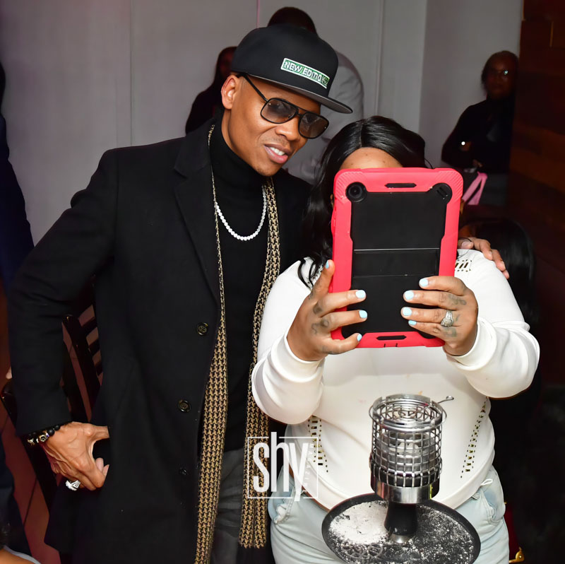 air lounge shy magazine 54