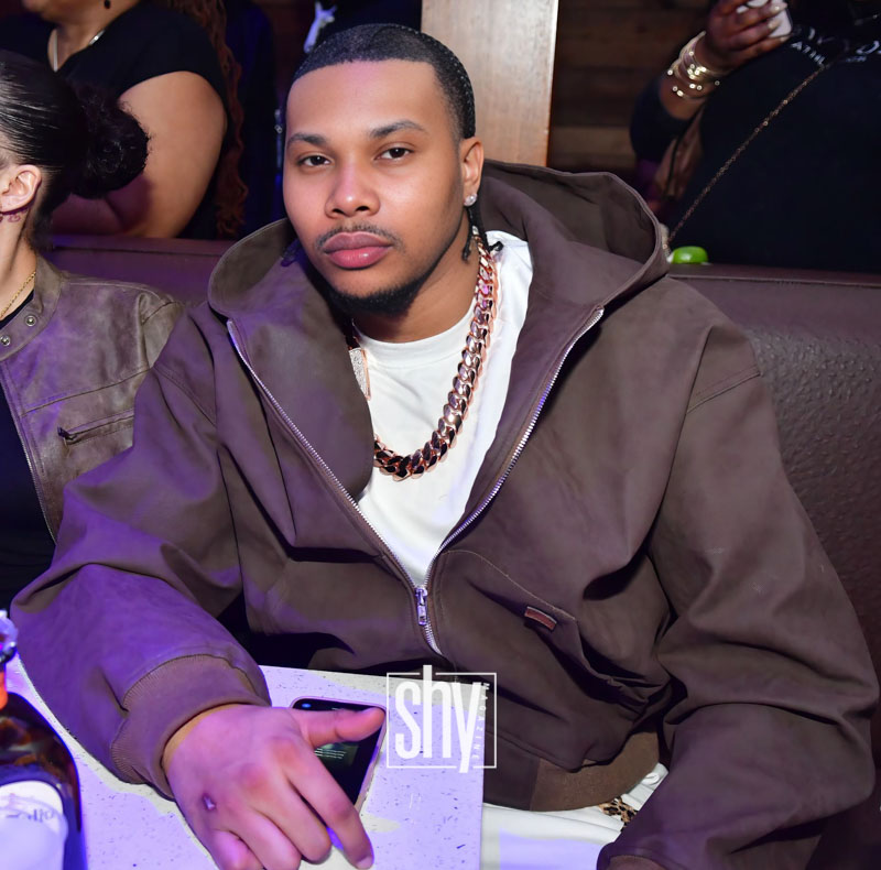 air lounge shy magazine 95