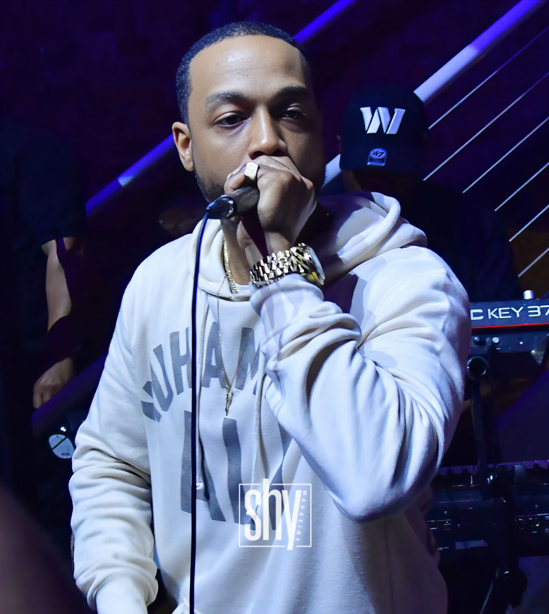 air lounge shy magazine 101