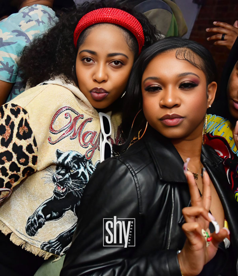 air lounge shy magazine 107