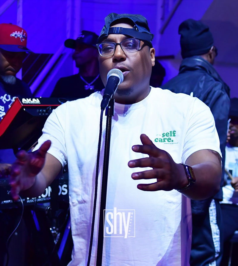 air lounge shy magazine 46