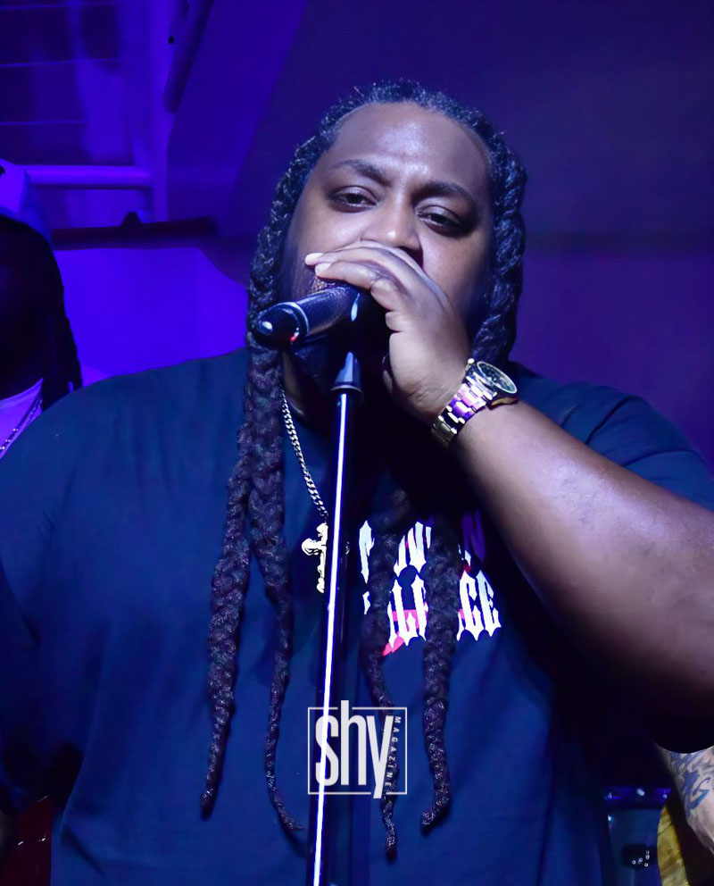 air lounge shy magazine 87