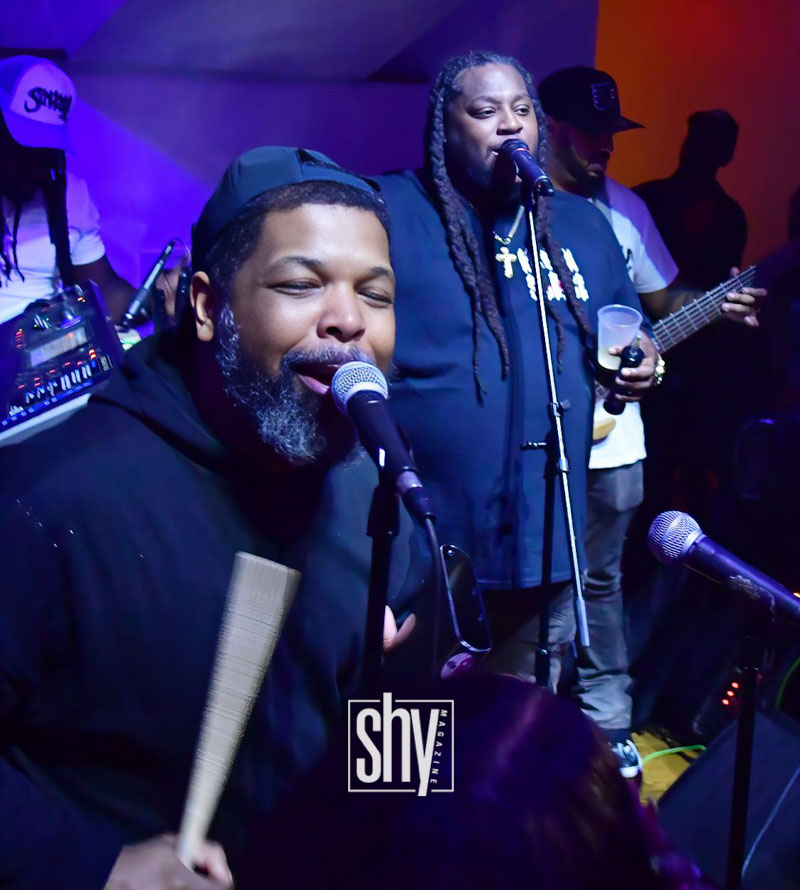 air lounge shy magazine 96