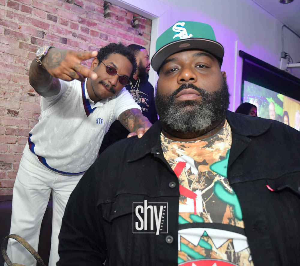 air lounge shy magazine 108