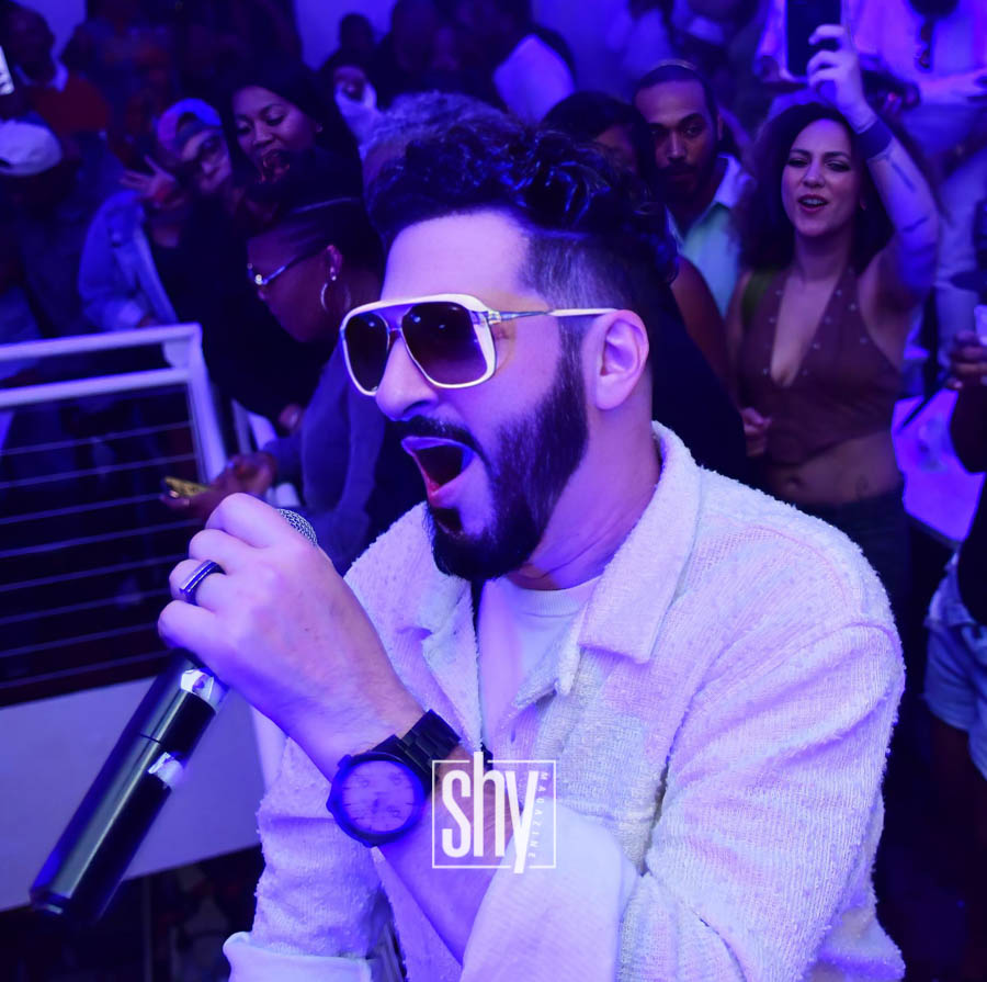 air lounge shy magazine 134