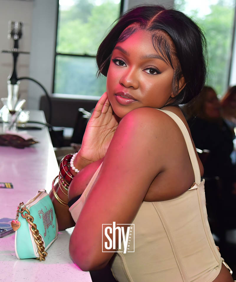 air lounge shy magazine 139