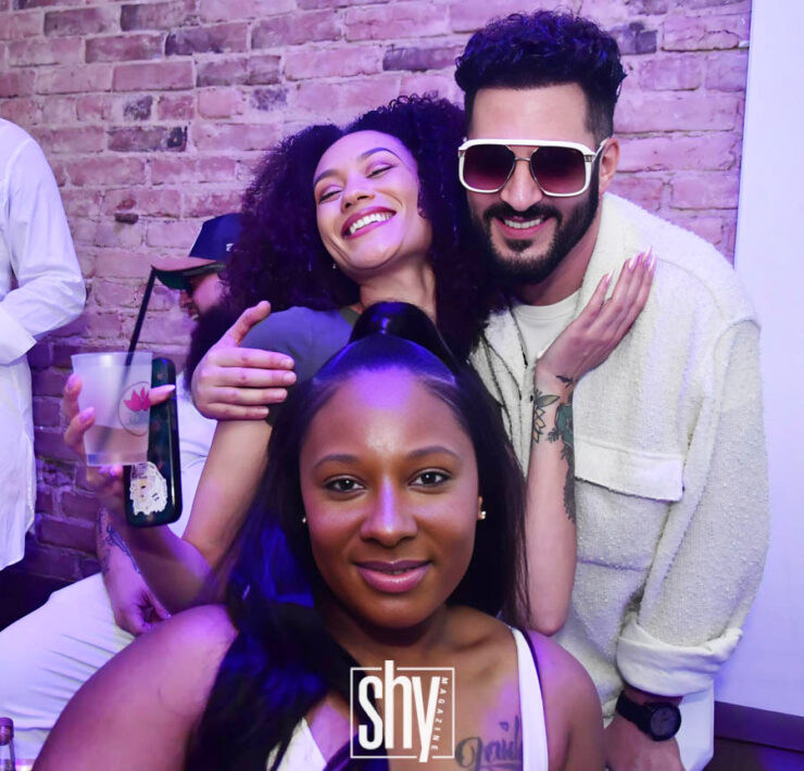 air lounge shy magazine 146