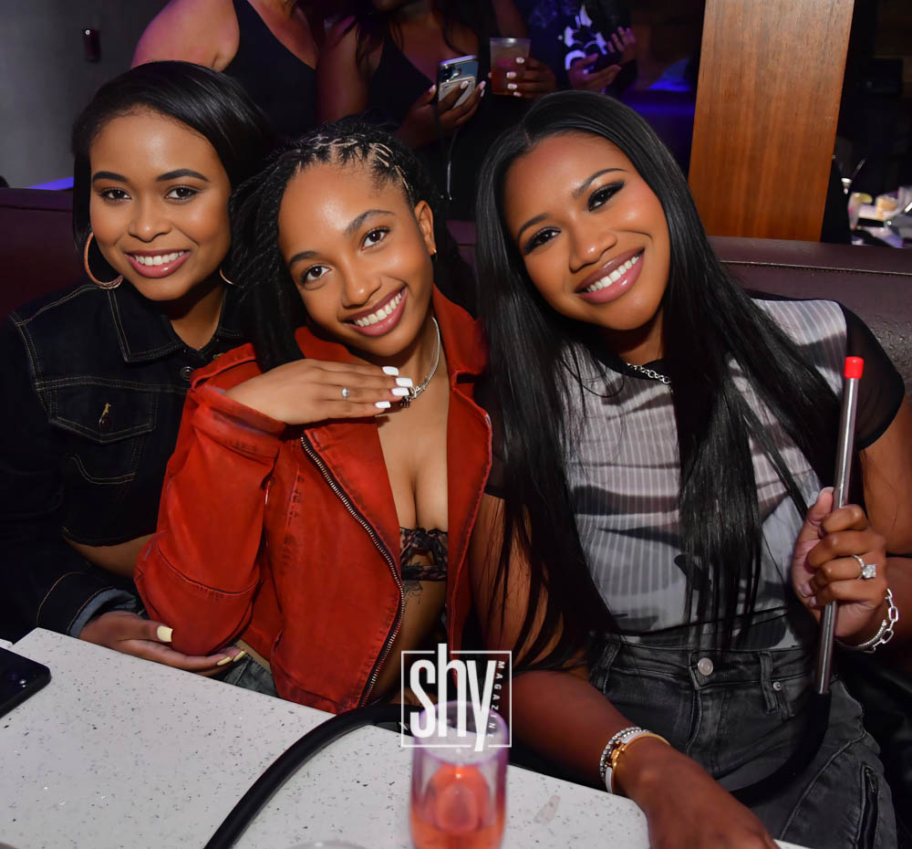 air lounge shy magazine 21