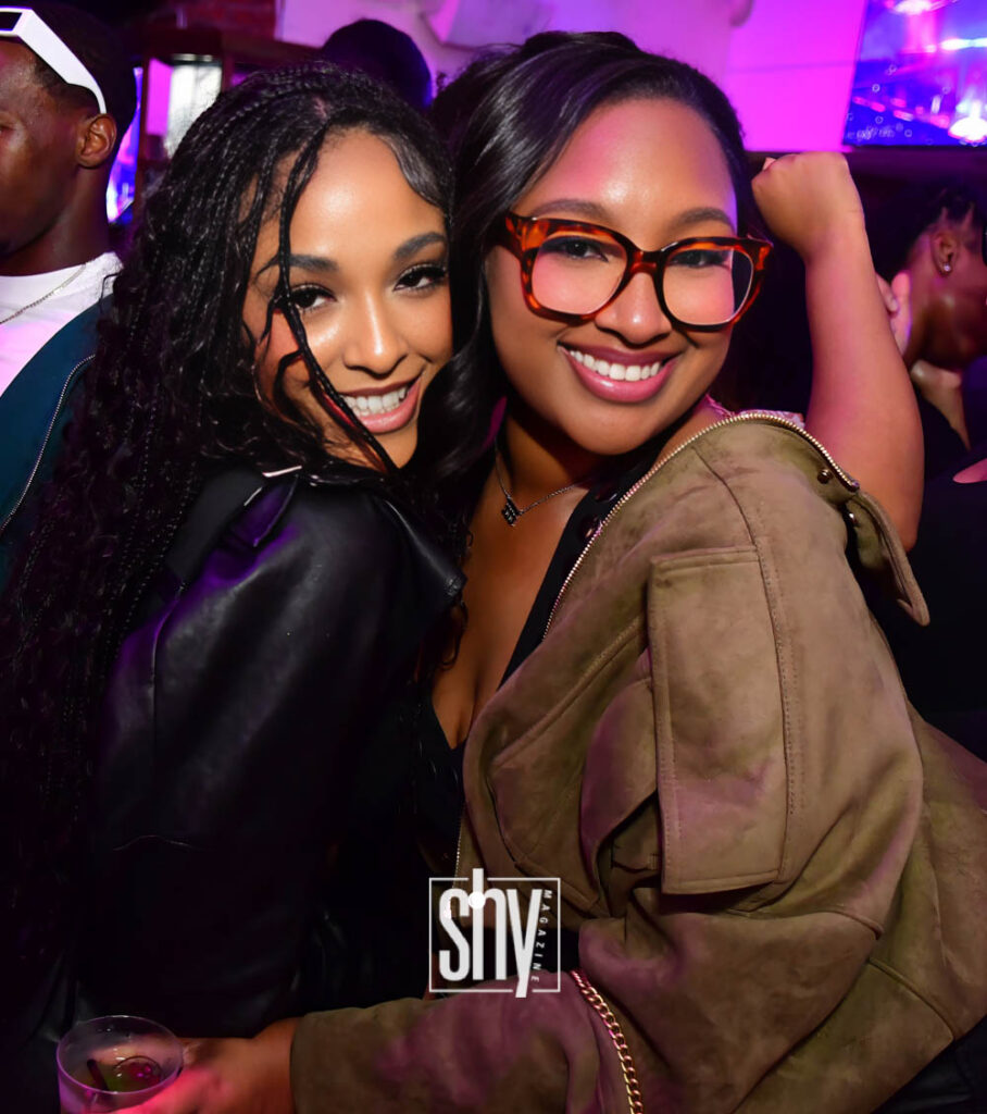 air lounge shy magazine 54
