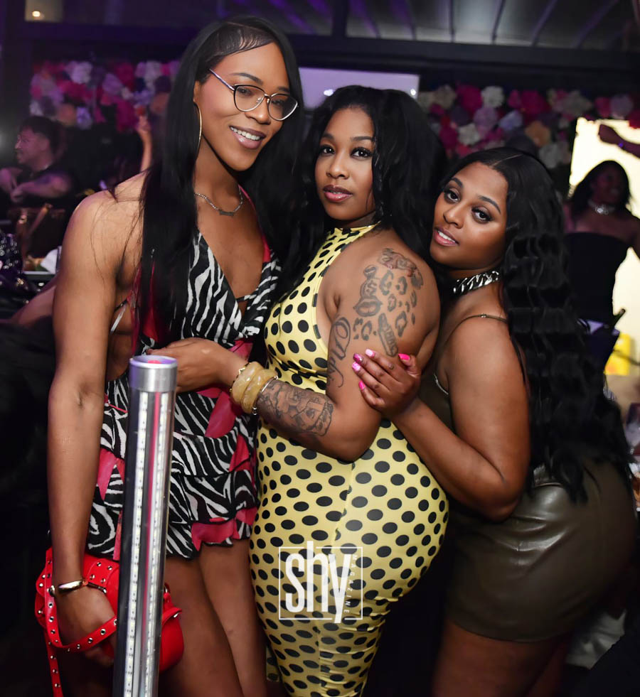 air lounge shy magazine 74