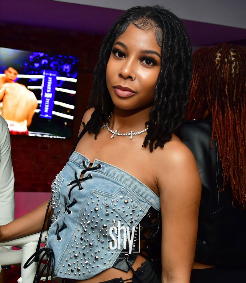 air lounge shy magazine 81
