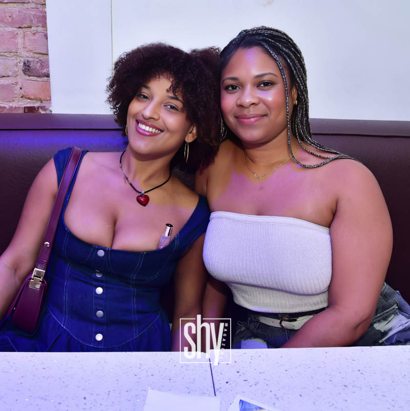 air lounge shy 1magazine 11