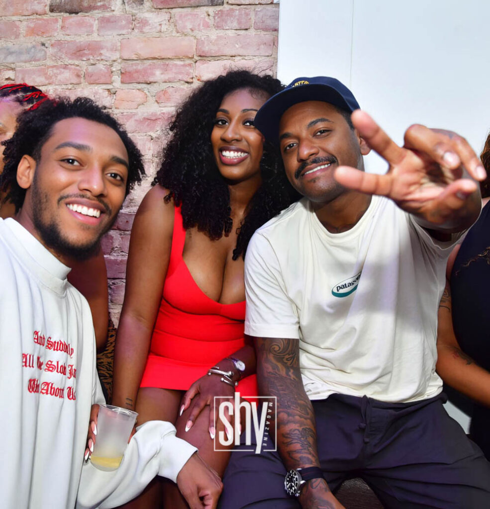 air lounge shy magazine 114