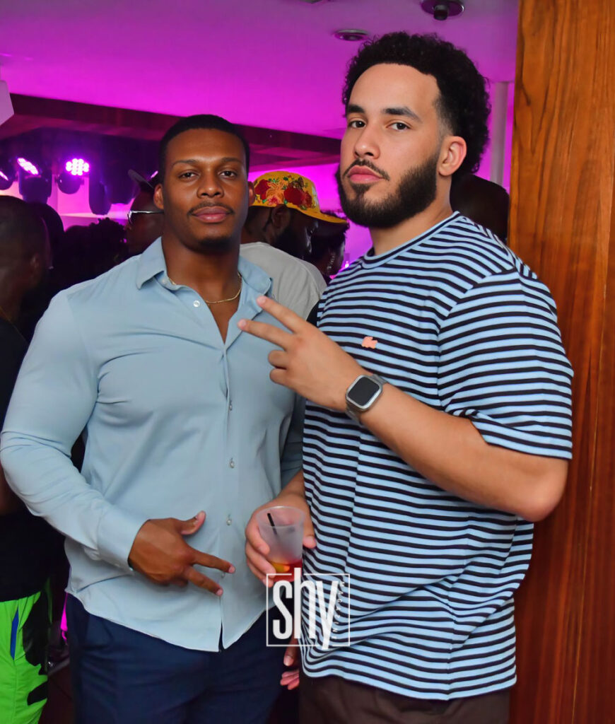 air lounge shy magazine 119