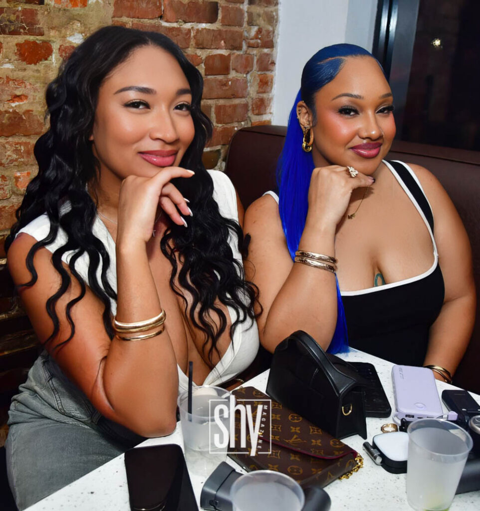 air lounge shy magazine 139