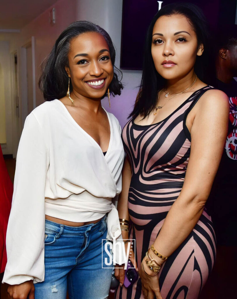 air lounge shy magazine 25