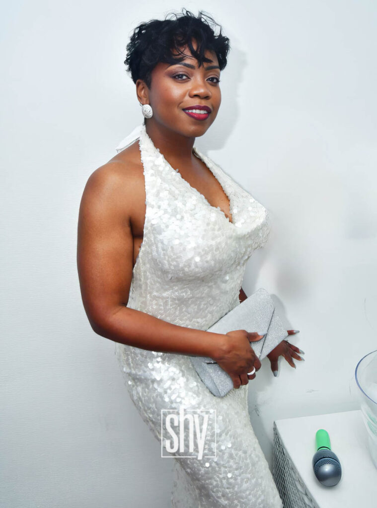 air lounge shy magazine 68