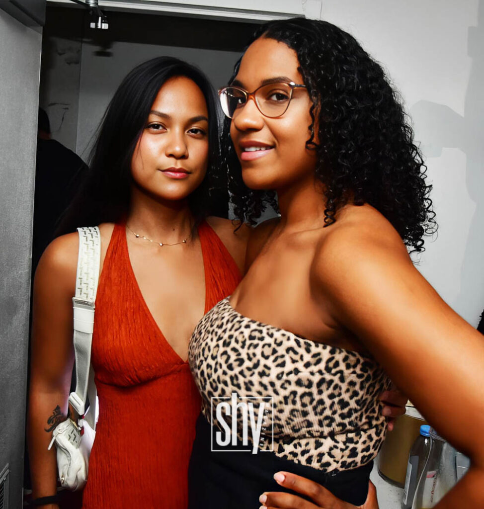 air lounge shy magazine 135