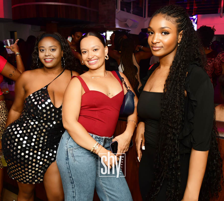 air lounge shy magazine 17