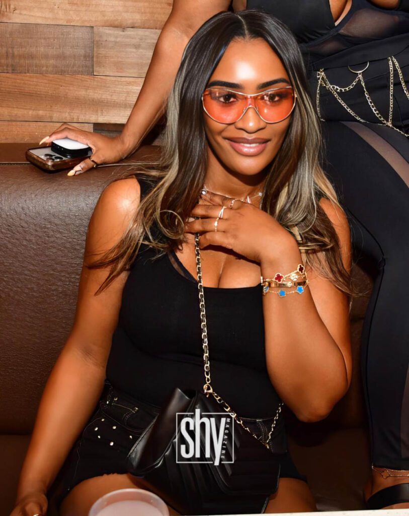 air lounge shy magazine 3