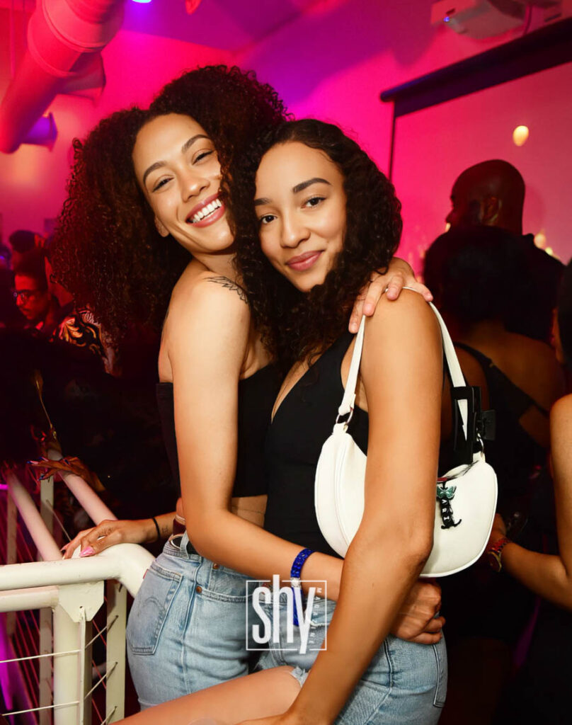 air lounge shy magazine 52
