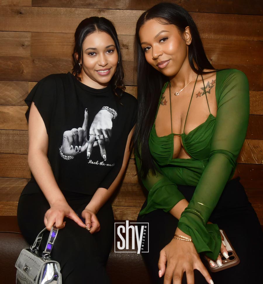 air lounge shy magazine 107