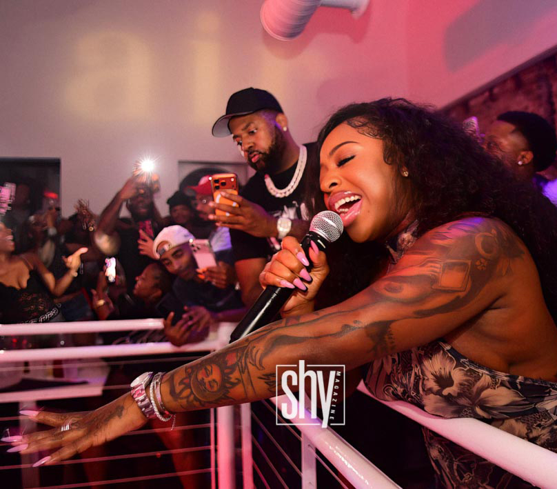 air lounge shy magazine 109