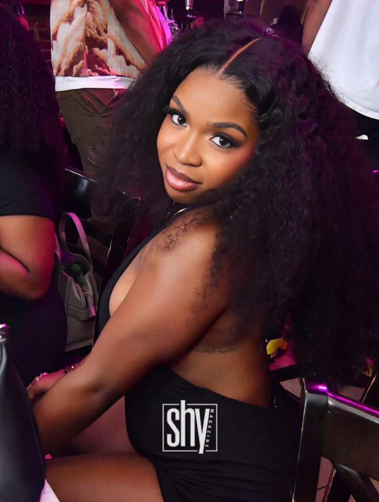air lounge shy magazine 15