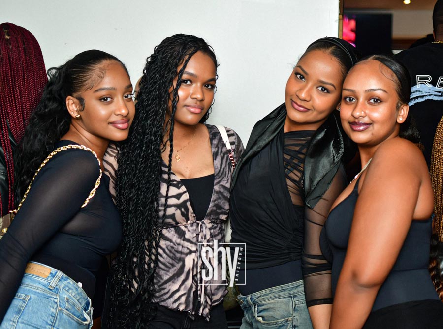 air lounge shy magazine 18