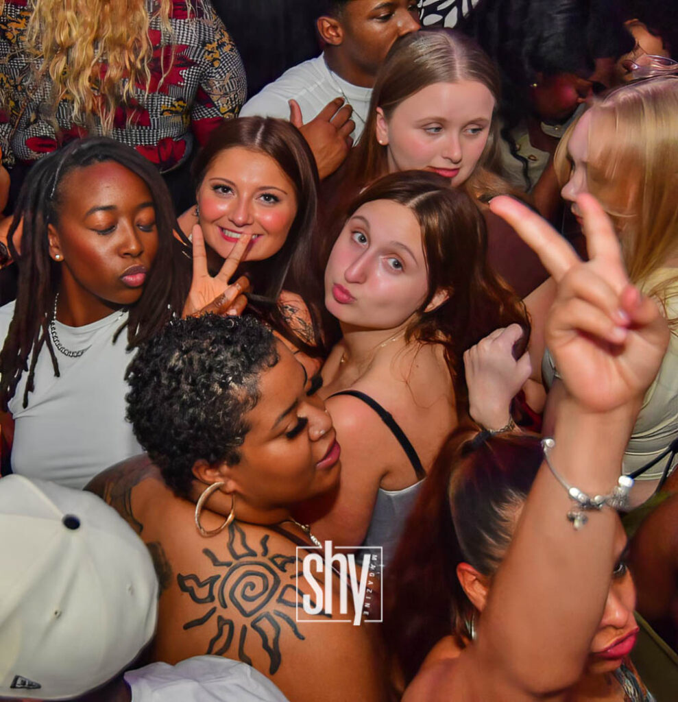 air lounge shy mag 62